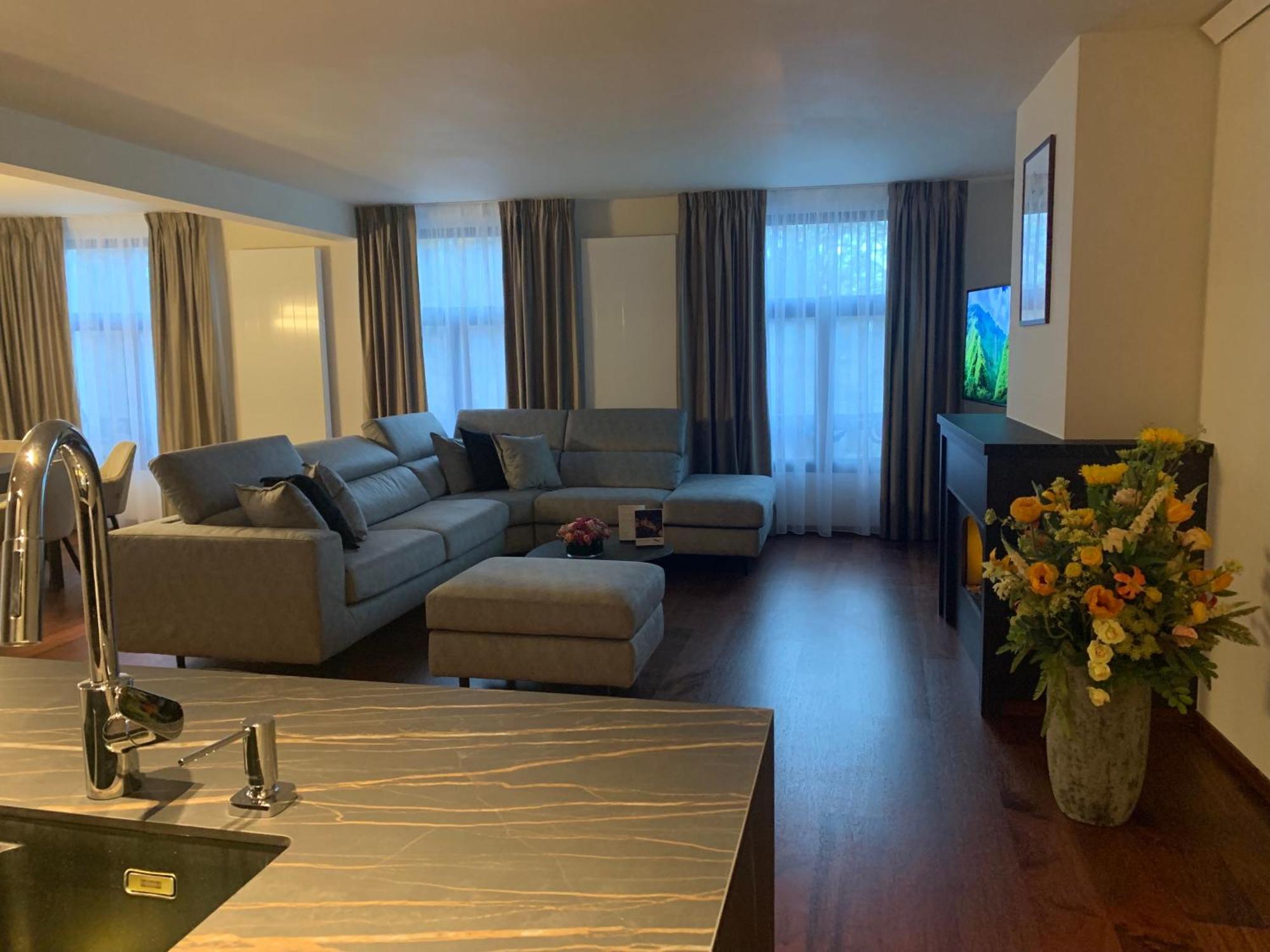 Botanique Suites Airbnb, Anvers Exterior foto