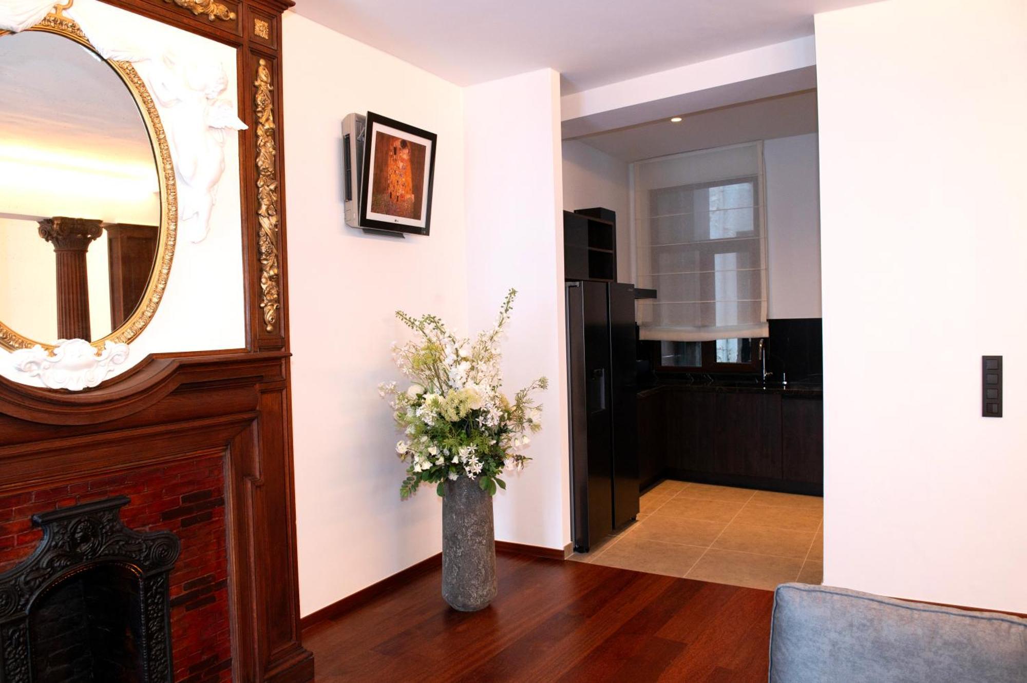 Botanique Suites Airbnb, Anvers Exterior foto